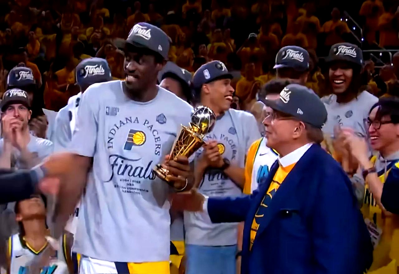 LoL-集结日印第安纳步行者调整名单以备德甲；篮板制胜环节打磨；球迷炸锅；更衣室氛围转暖(德甲除了拜仁,还有哪些传统强队)